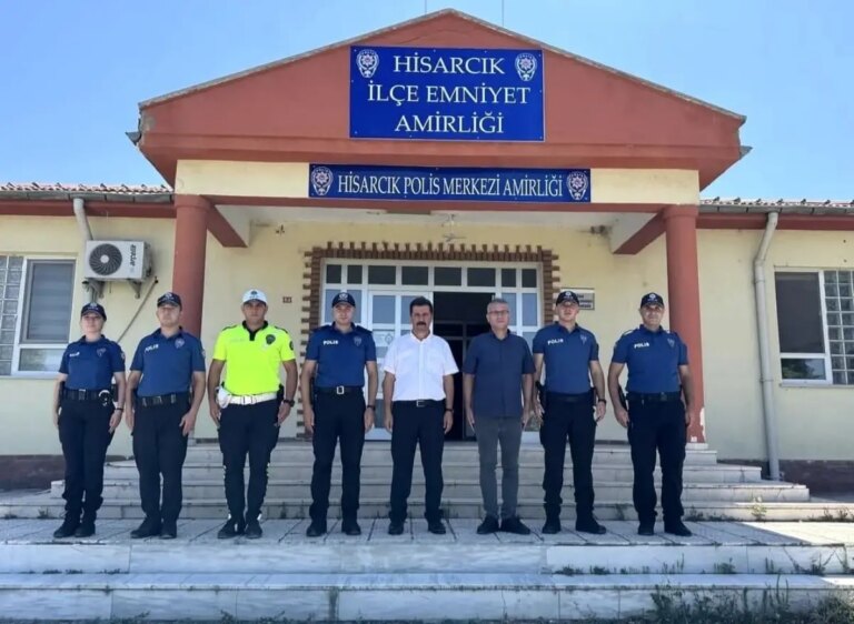 emniyet muduru hisarcikta Nq3JANY5