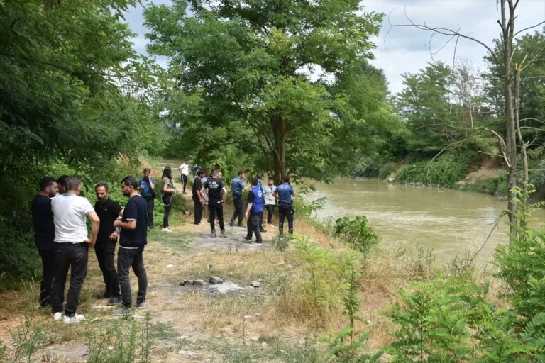 kaybolan genc nehirde bulundu Dnl7L4ld