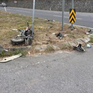 otomobil ile elektrikli bisiklet carpisti 1 olu h7g9pzxK