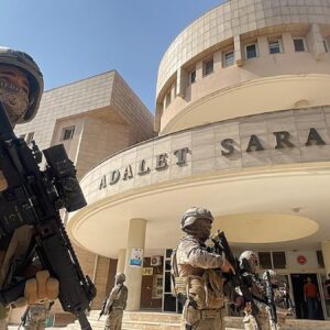 sanliurfada kacak silah operasyonunda 7 gozalti 3SUCXSsd