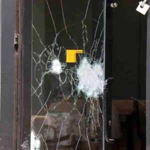 serdivanda bahce mobilyalari dukkanina saldiri QMrQq9iS