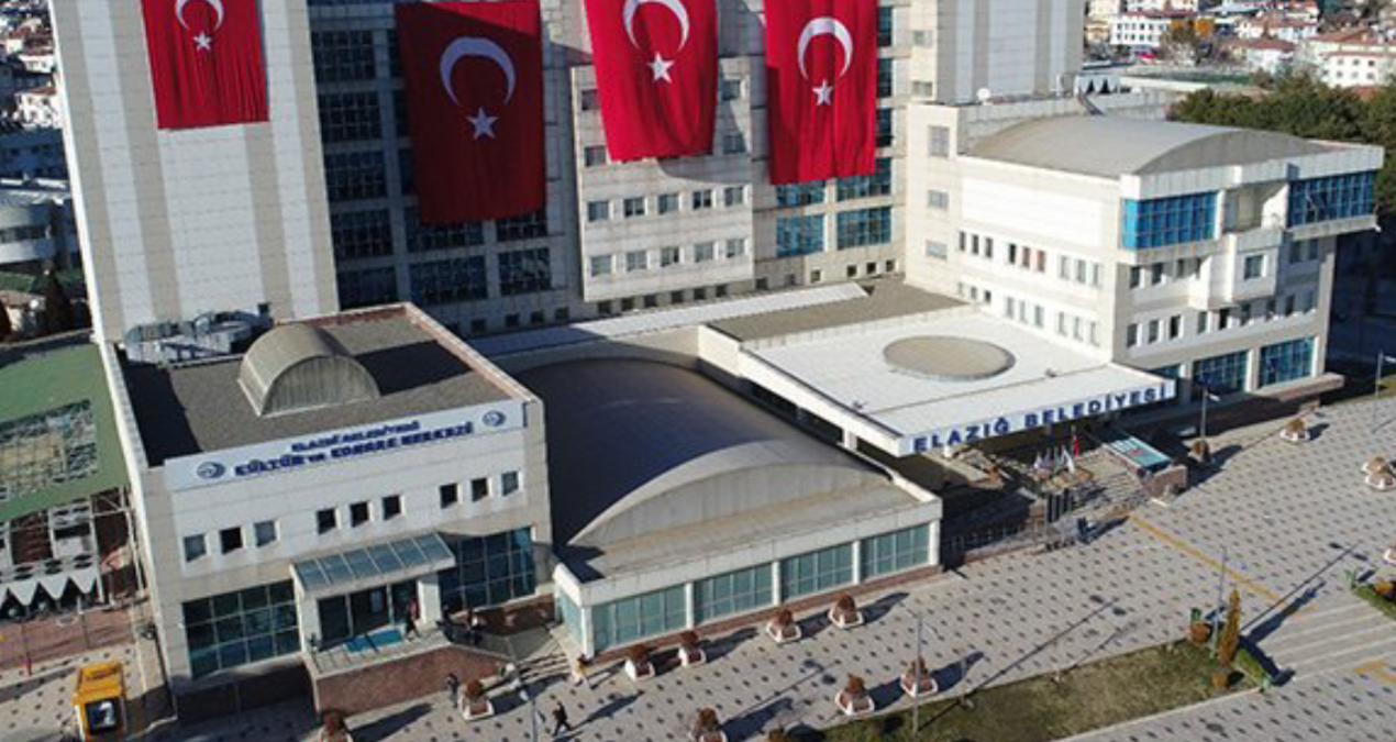 akpli belediyeden milyarlik borca ragmen arac alimi talebi hEFWjKp2