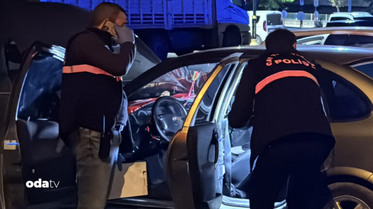 park halindeki otomobilde patlama bir olu 2 yarali MJIZWnJY