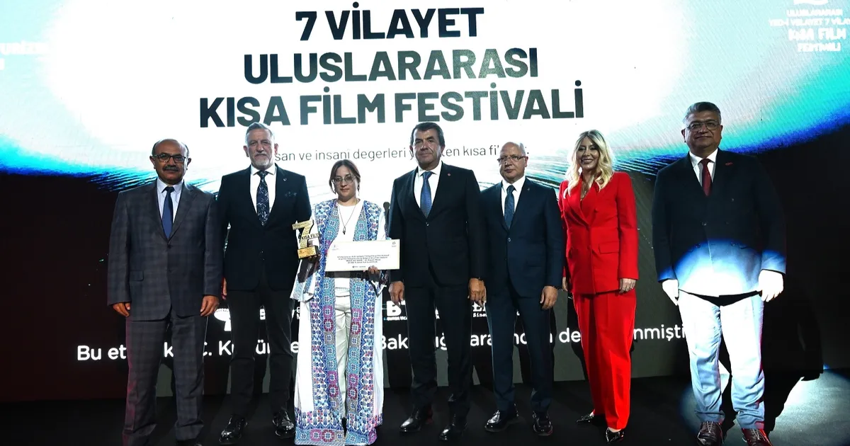 7 buyuk turk sahsiyeti kisa filmlerle anlatildi V1KUqCpB