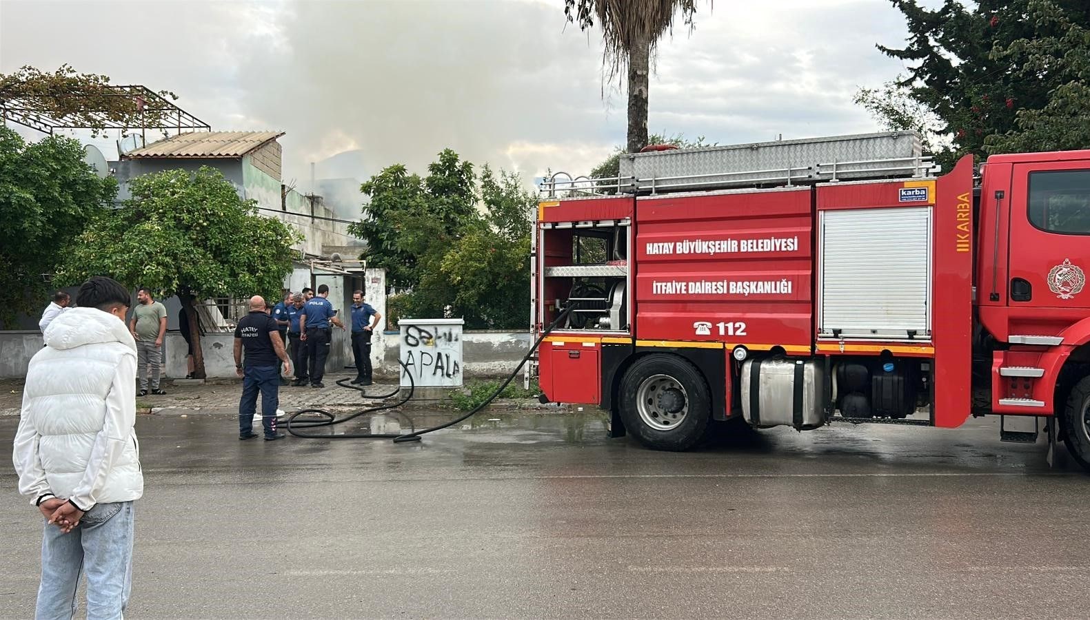 mustakil ev alevler icinde kaldi T1LWEpTi.jpg