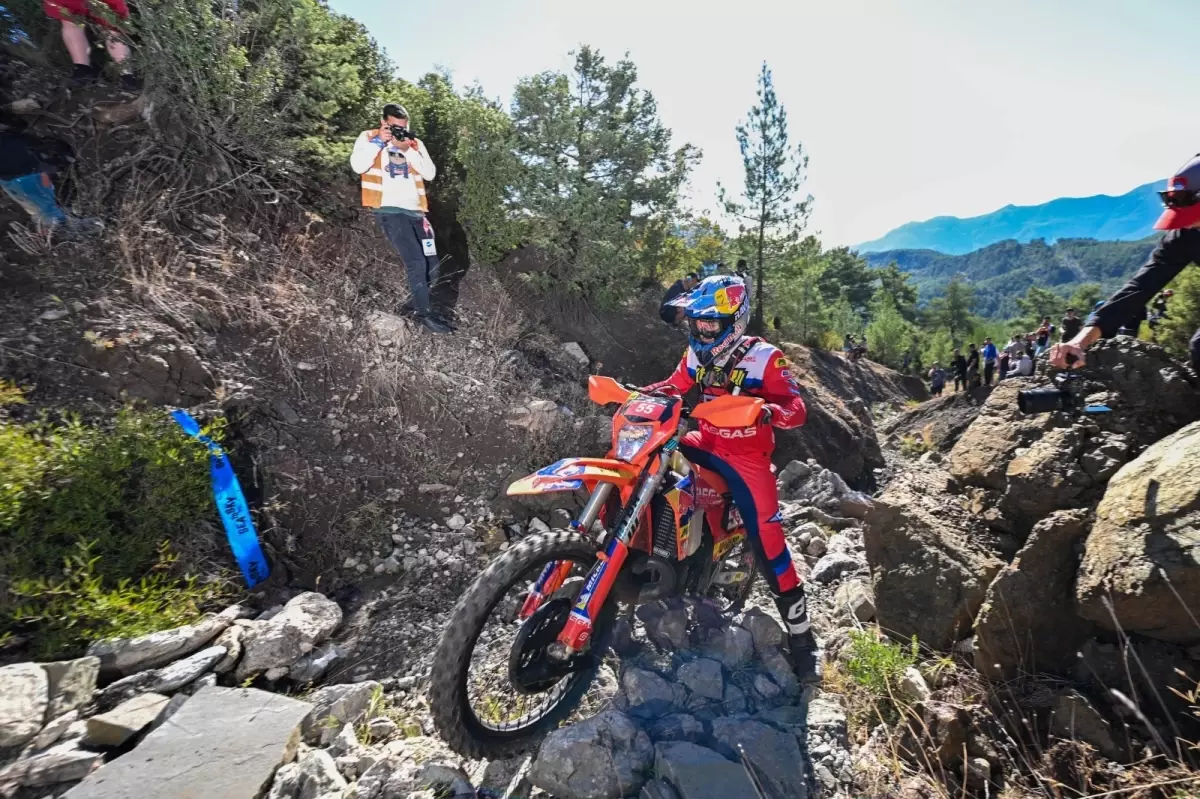 sea to sky enduro motosiklet yarisinin ikinci gunu tamamlandi Wtp9qhah