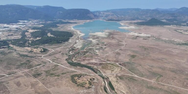 barajlar sifiri gordu izmirin suyu bitti uzman isim aci receteyi acikladi dhJ7O4dA.jpg