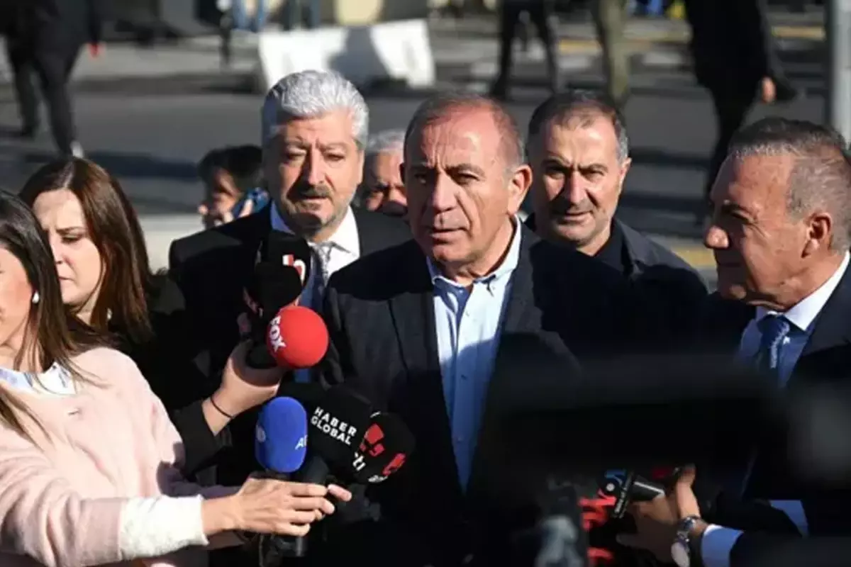 chpnin itirazi reddedildi istanbulda kayyum devam edecek 4QxyZEwn.jpg