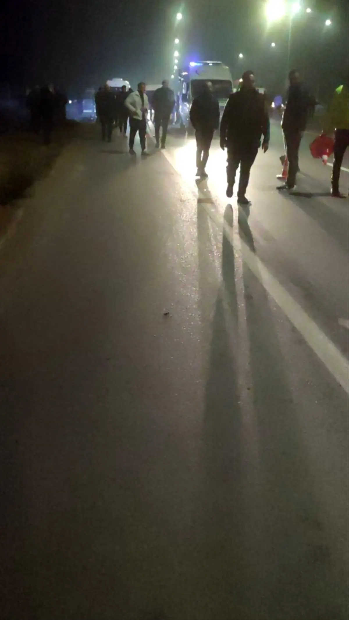 sakaryada otomobil ve motosiklet carpisti 2 yarali 6VNcnttU.jpg