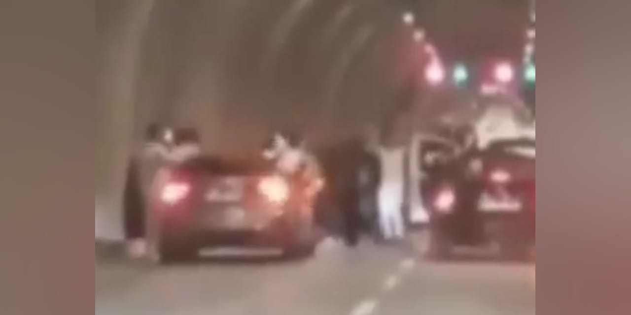 tuneli-kapatip-dugun-eglencesi-duzenlediler-trafik-magandalarina-ceza-yagdi-IDtjIw89
